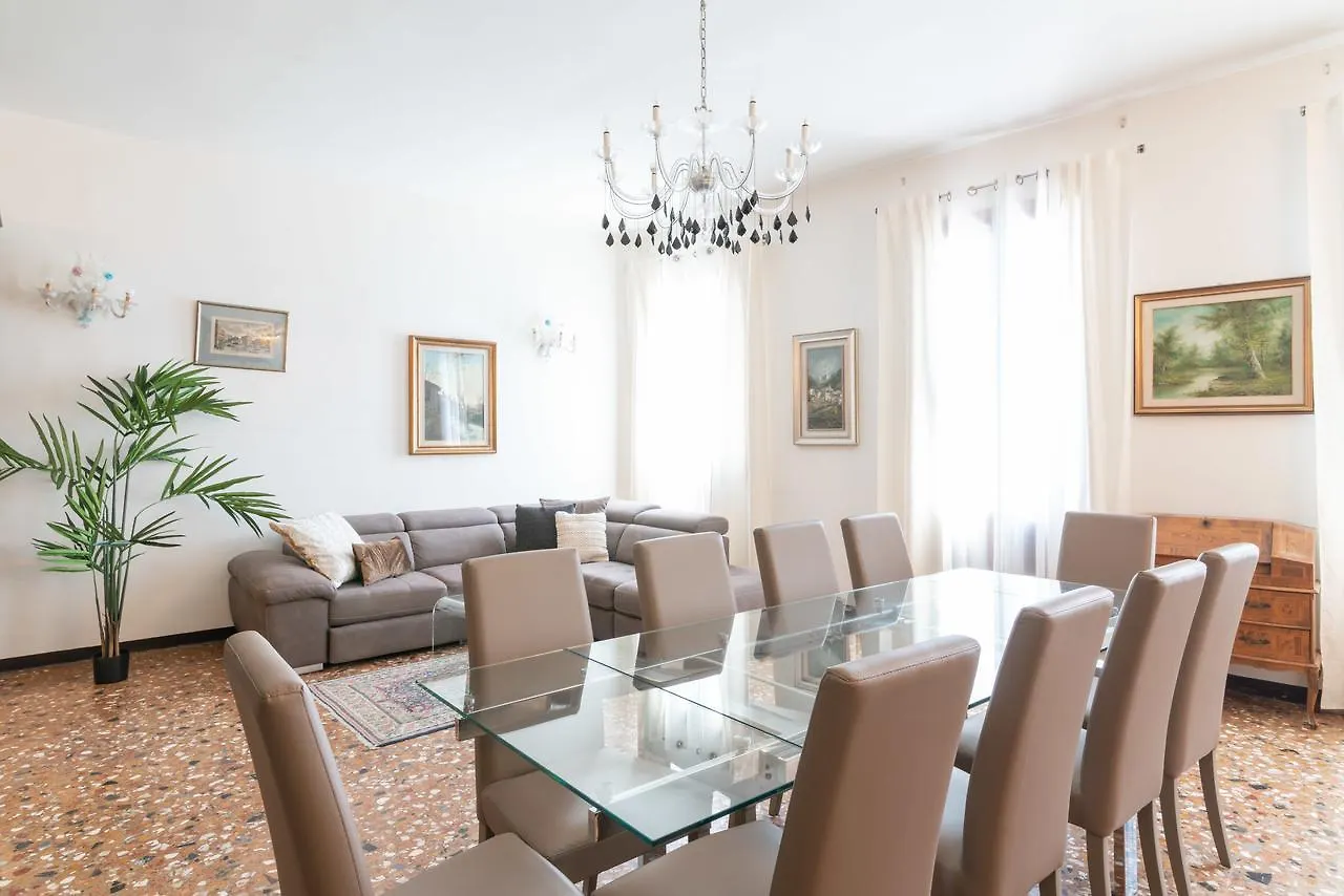 Venice Grand Canal Terrace Apartment 0*,
