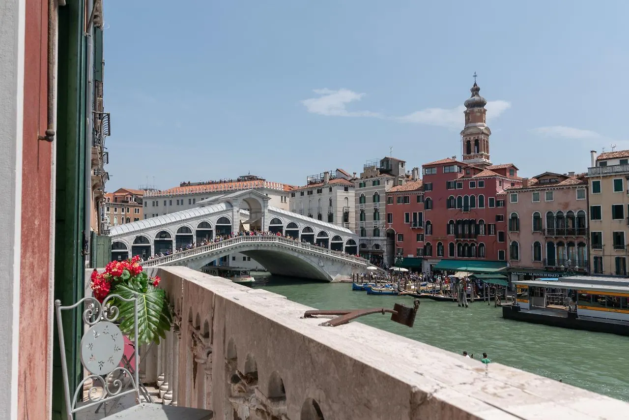 Venice Grand Canal Terrace Apartment