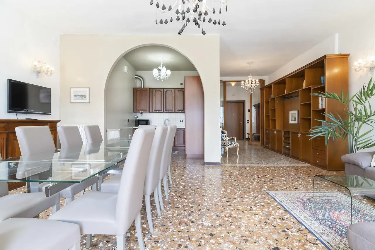 Venice Grand Canal Terrace Apartment